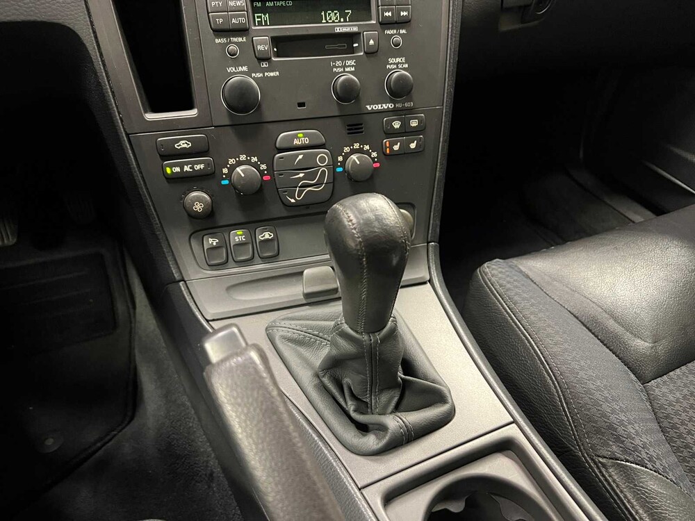 Volvo V70 2.3 T-5 250pk 2000, 69-LJ-XG