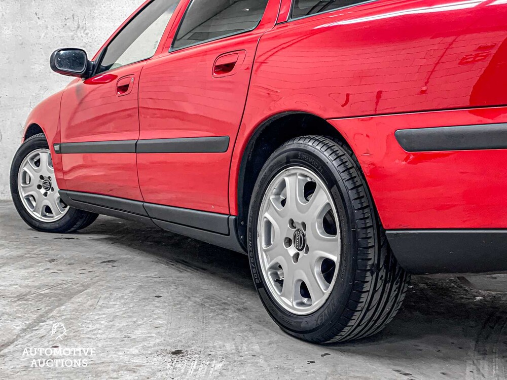 Volvo V70 2.3 T-5 250pk 2000, 69-LJ-XG