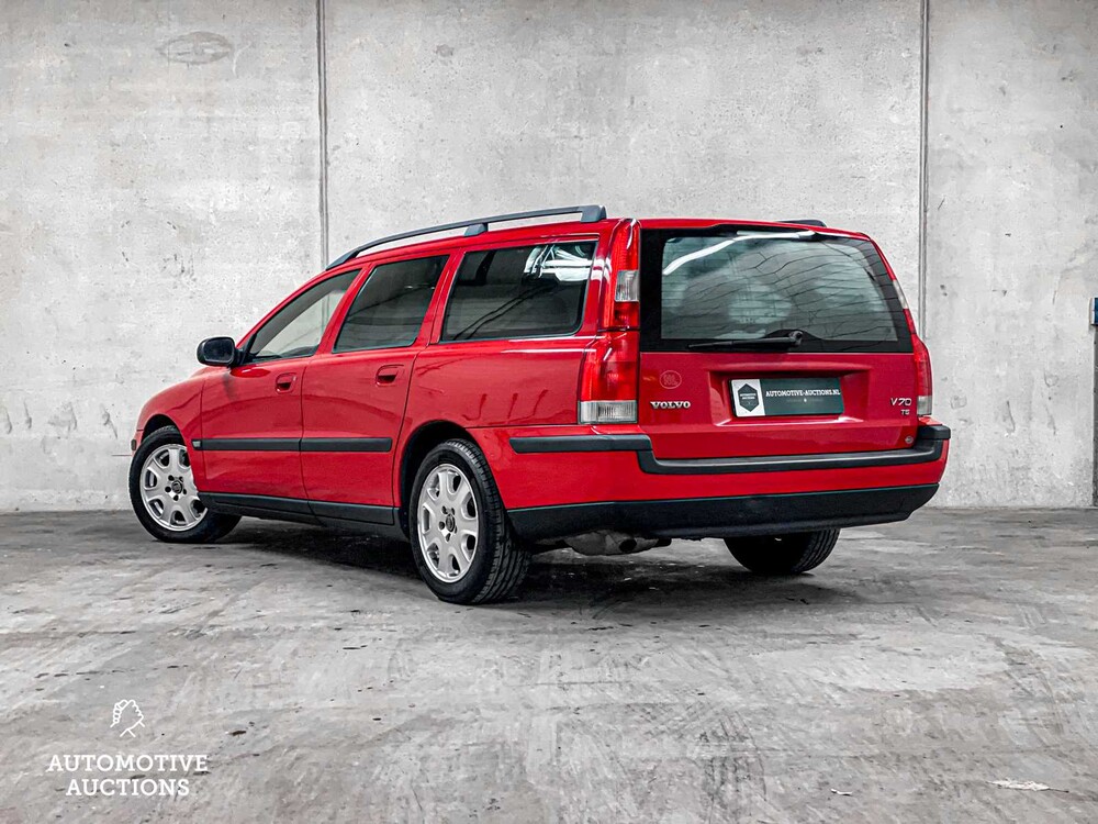 Volvo V70 2.3 T-5 250pk 2000, 69-LJ-XG