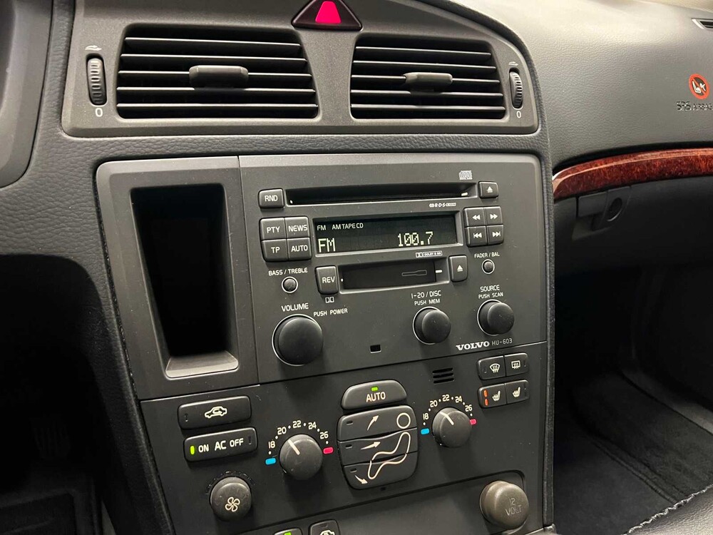 Volvo V70 2.3 T-5 250pk 2000, 69-LJ-XG