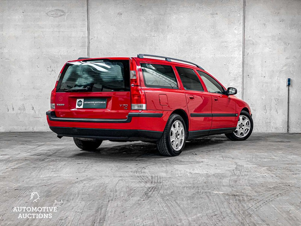 Volvo V70 2.3 T-5 250pk 2000, 69-LJ-XG