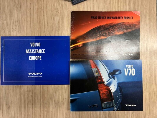 Volvo V70 2.3 T-5 250pk 2000, 69-LJ-XG