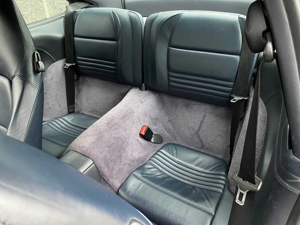 Porsche 911 Carrera 4 996 3.6 Coupé 320hp -Orig. NL- 2002, 64-HV-FB