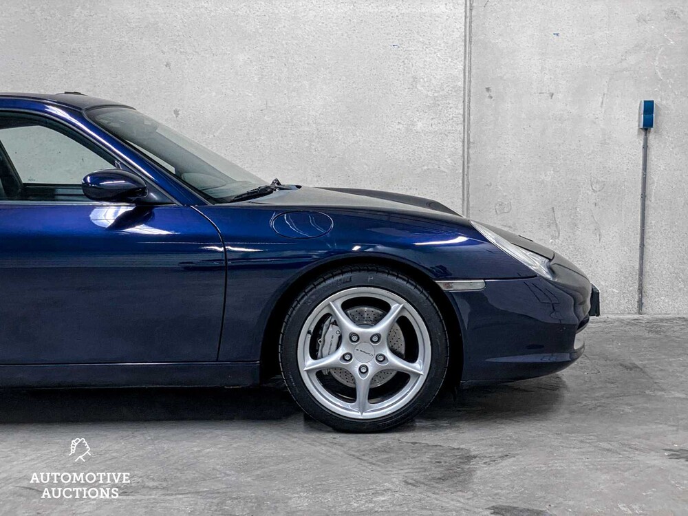 Porsche 911 Carrera 4 996 3.6 Coupé 320hp -Orig. NL- 2002, 64-HV-FB