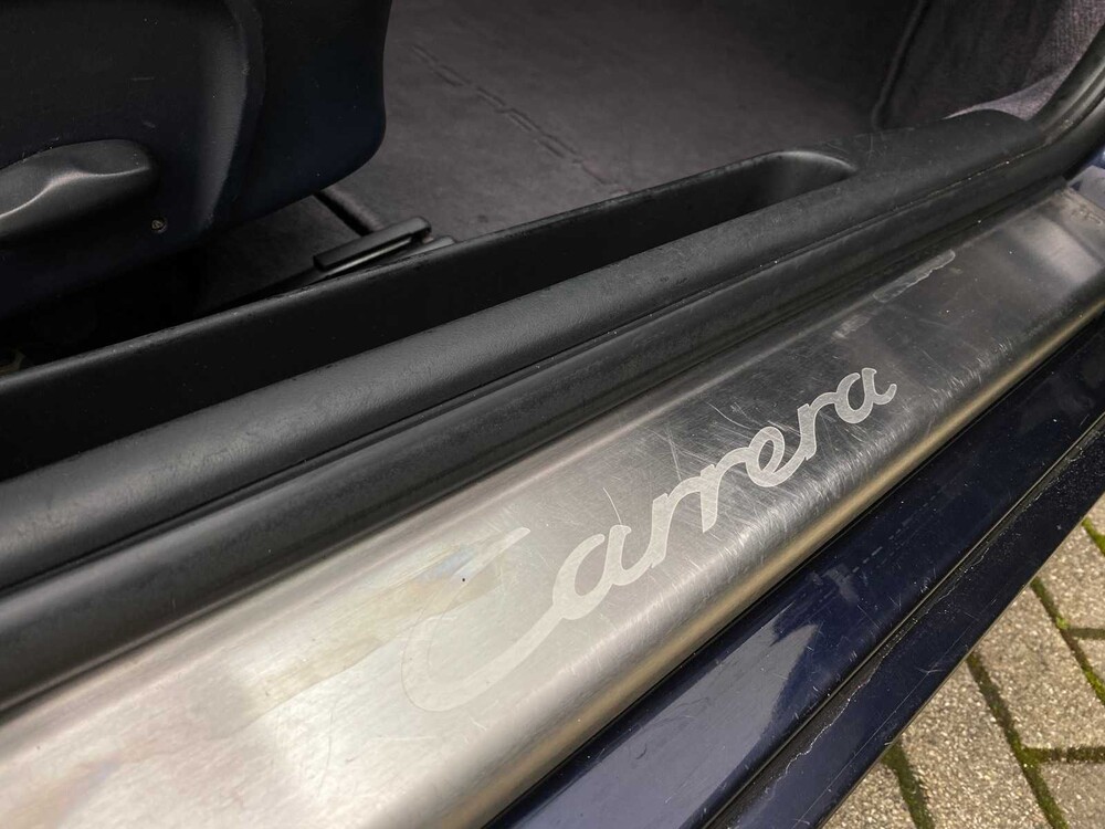 Porsche 911 Carrera 4 996 3.6 Coupé 320hp -Orig. NL- 2002, 64-HV-FB
