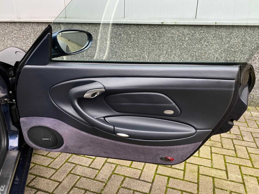 Porsche 911 Carrera 4 996 3.6 Coupé 320hp -Orig. NL- 2002, 64-HV-FB