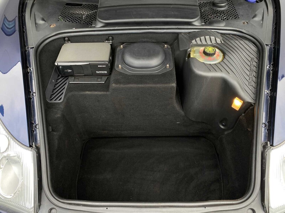 Porsche 911 Carrera 4 996 3.6 Coupé 320hp -Orig. NL- 2002, 64-HV-FB