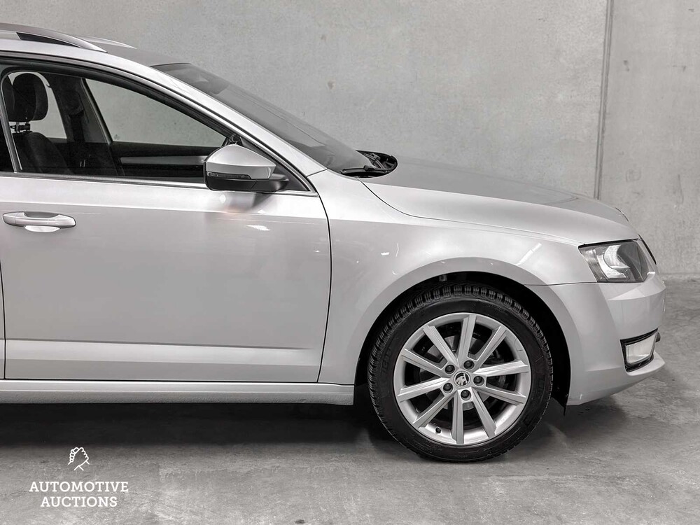 Skoda Octavia Combi 1.6 TDI Greentech Ambition Businessline 105hp 2015 -Orig. EN-, 6-ZHS-77