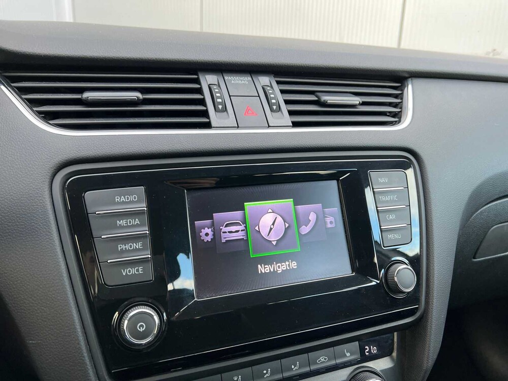 Skoda Octavia Combi 1.6 TDI Greentech Ambition Businessline 105hp 2015 -Orig. EN-, 6-ZHS-77