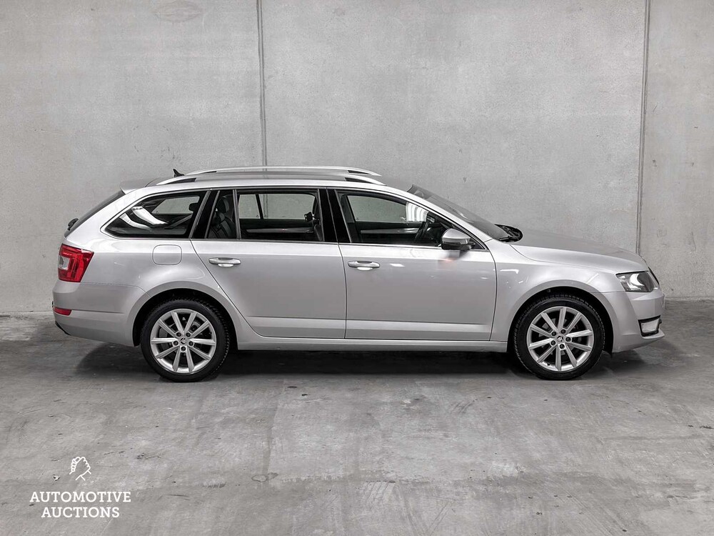 Skoda Octavia Combi 1.6 TDI Greentech Ambition Businessline 105hp 2015 -Orig. EN-, 6-ZHS-77