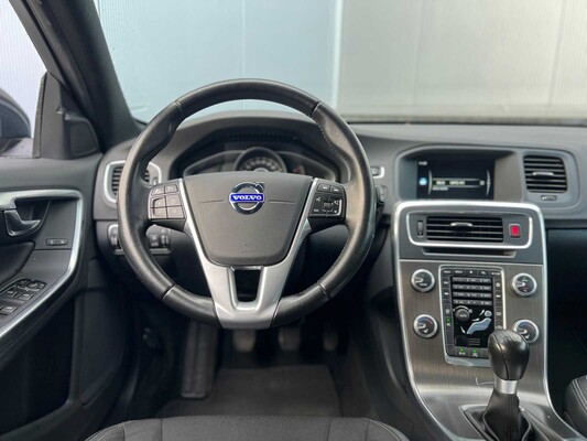 Volvo V60 2.0 D3 136PS 2015, ZN-778-S