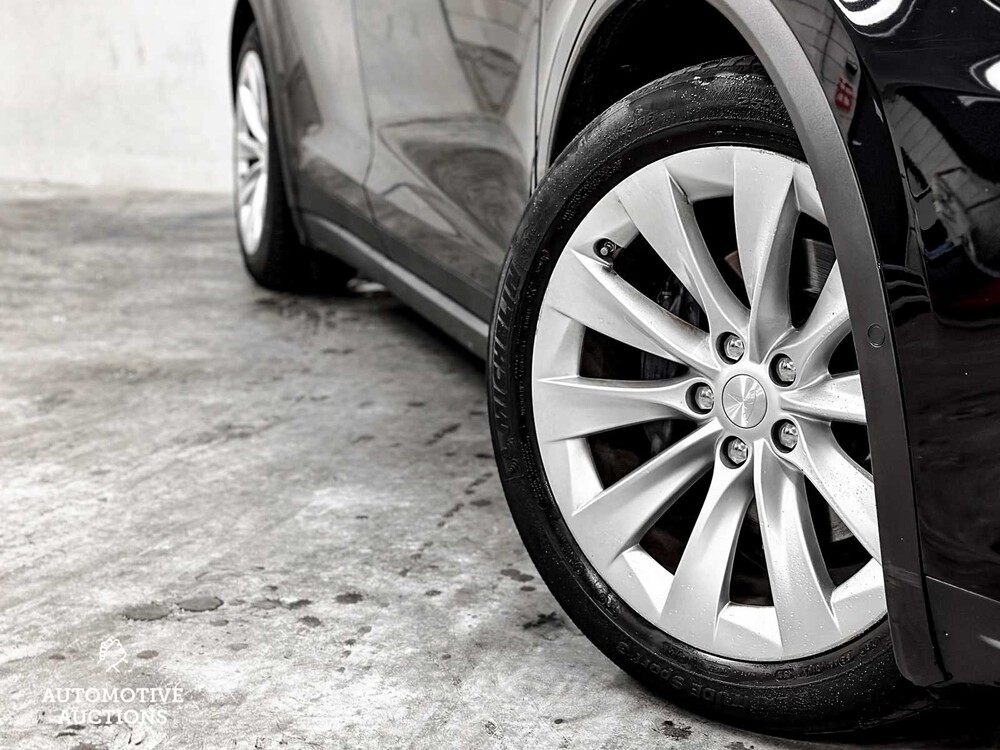 Tesla Model X 75d 6-Persoons 333pk 2017 -Orig. NL-, PT-595-K