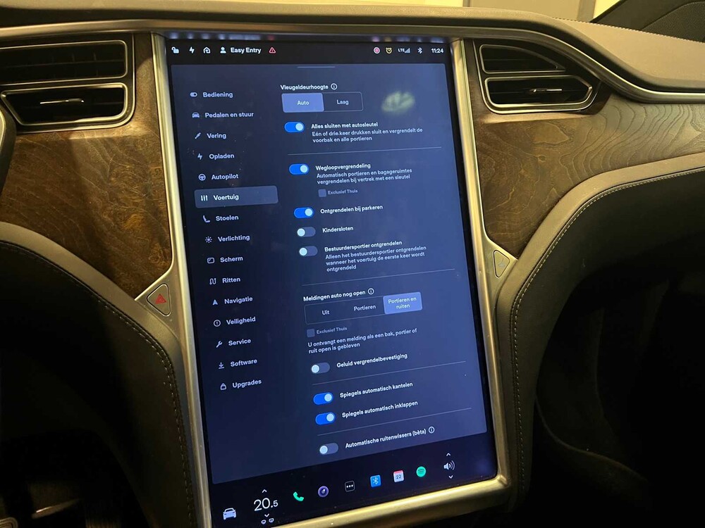 Tesla Model X 75d 6-Persoons 333pk 2017 -Orig. NL-, PT-595-K