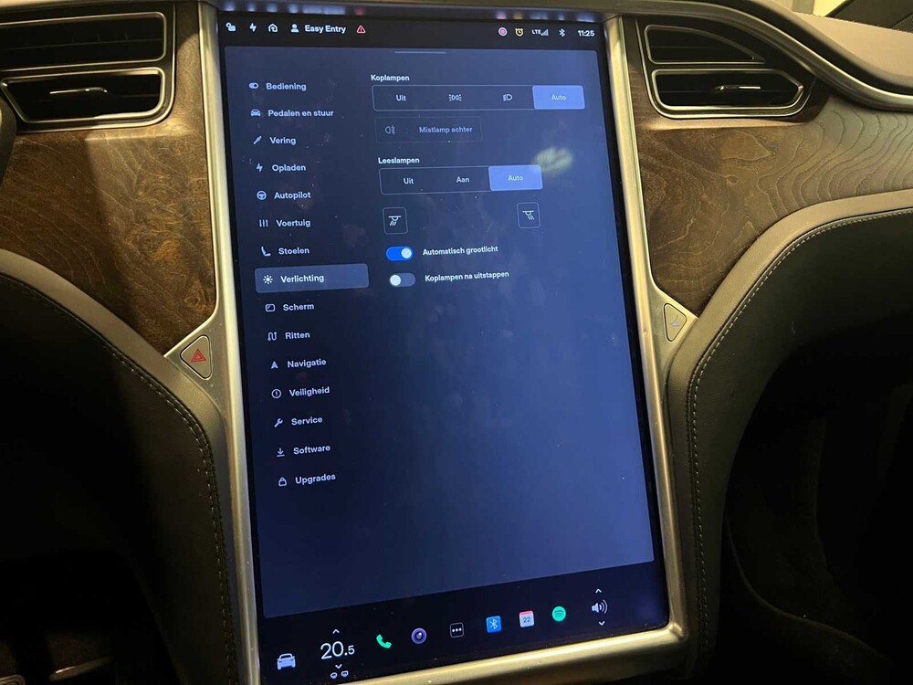 Tesla Model X 75d 6-Persoons 333pk 2017 -Orig. NL-, PT-595-K