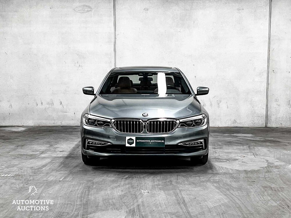 BMW 530e iPerformance High Executive G30 184pk 2018 5-serie -ORIG. NL-, RV-702-V
