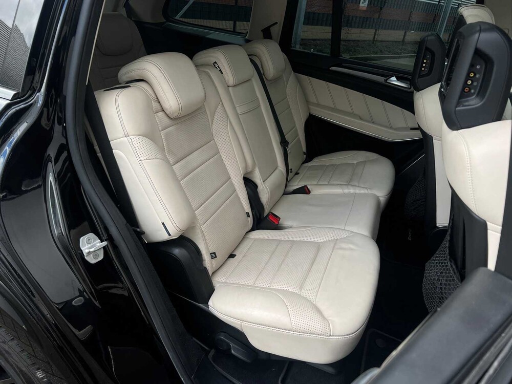 Mercedes-Benz GLS63 AMG 5.5 V8 4Matic 585hp 2016 GLS-Class, P-677-TB