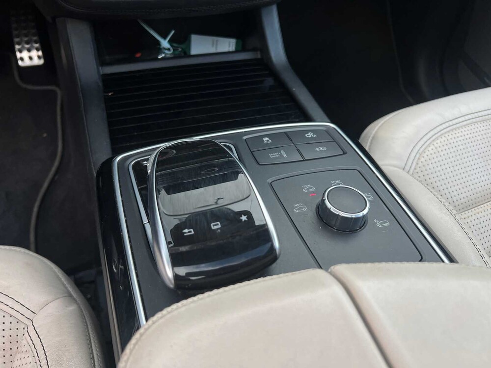 Mercedes-Benz GLS63 AMG 5.5 V8 4Matic 585hp 2016 GLS-Class, P-677-TB