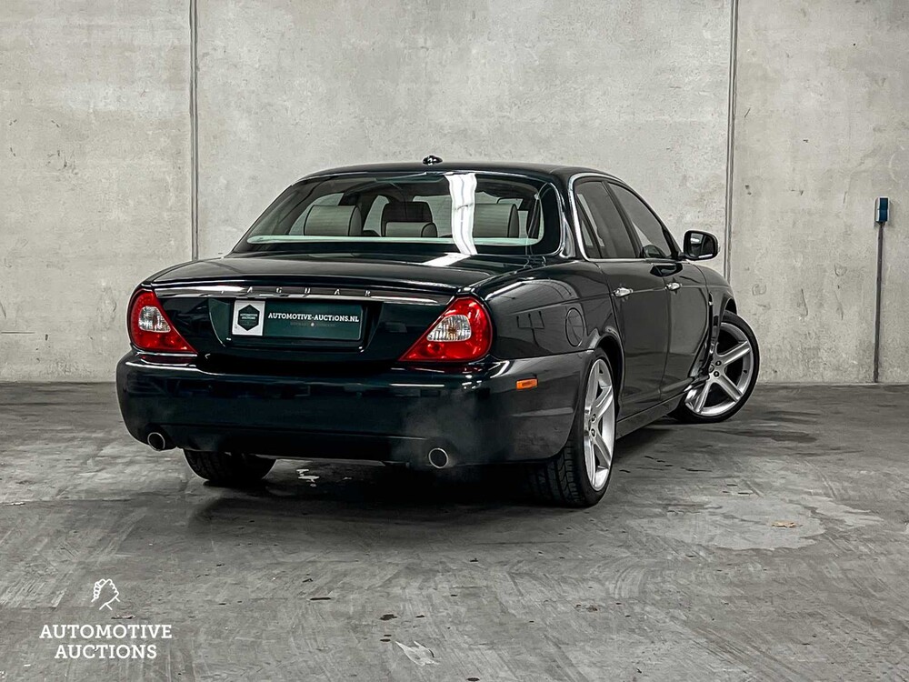 Jaguar XJ8 L 4.2 V8 298pk XJ Executive 2009, T-410-RX