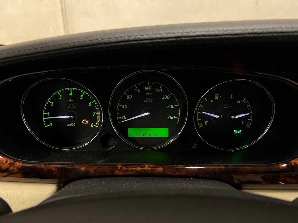 Jaguar XJ8 L 4.2 V8 298pk XJ Executive 2009, T-410-RX