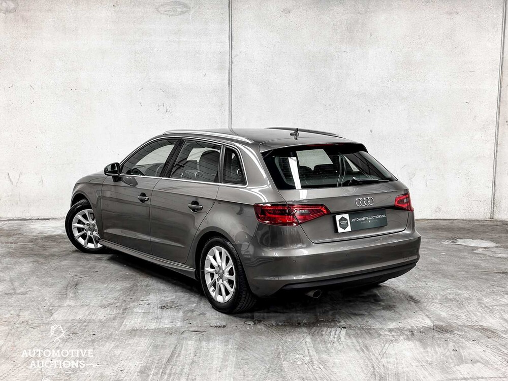 Audi A3 Sportback 1.6 TDI Ultra Edition 110pk 2013 -Orig. NL-, 9-TBL-15