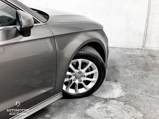Audi A3 Sportback 1.6 TDI Ultra Edition 110pk 2013 -Orig. NL-, 9-TBL-15