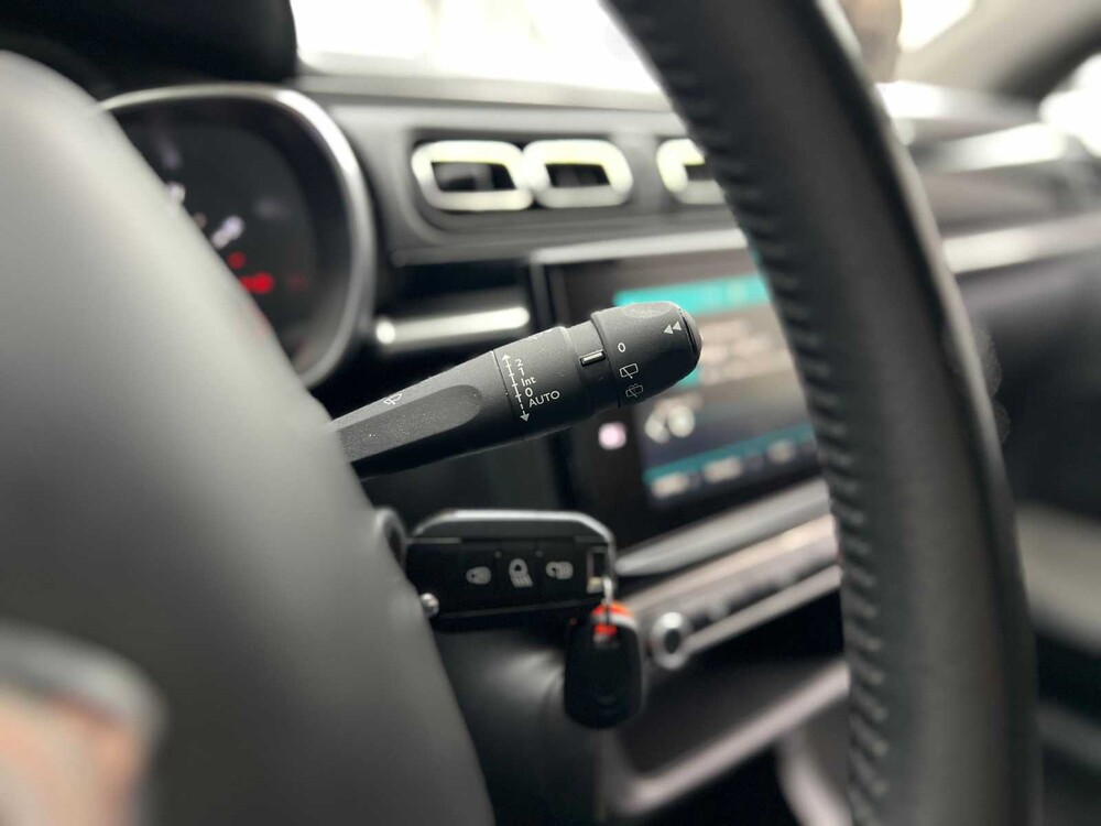 Citroen C3 1.2 PureTech S&S Shine 110pk 2018 -Orig. NL-, XB-639-D