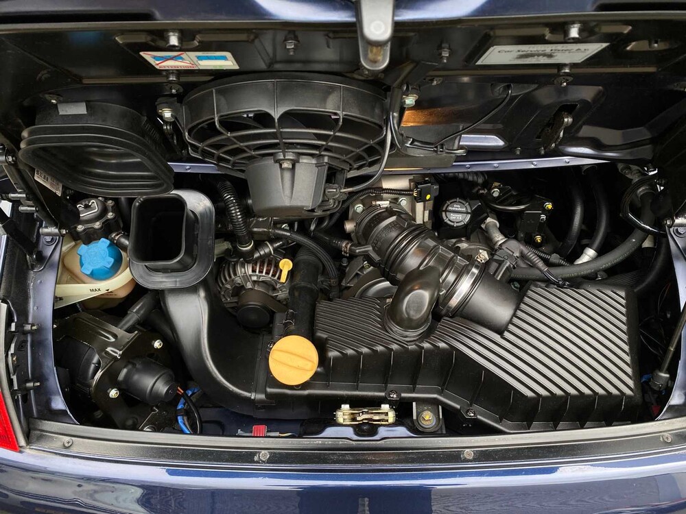 Porsche 911 Carrera 4 996 3.6 Coupé 320PS -Orig. NL- 2002, 64-HV-FB