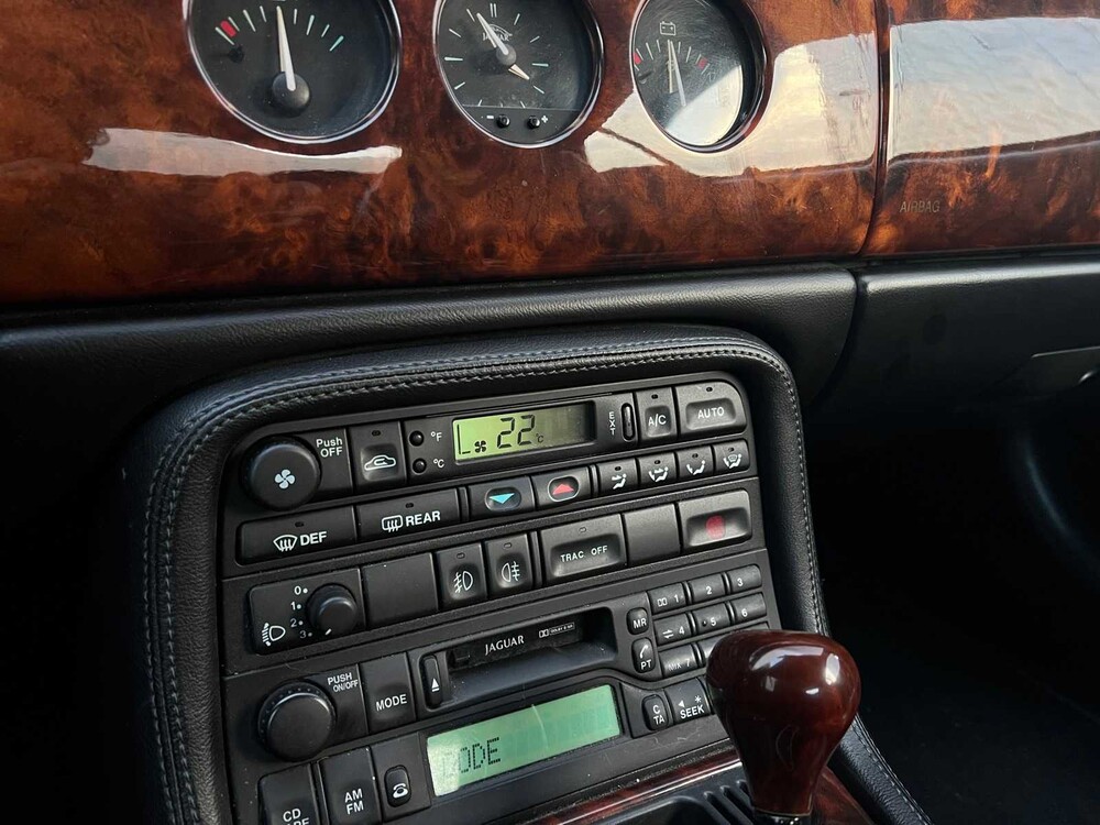 Jaguar XK8 4.0 V8 Convertible 298pk 1998, ST-JZ-11 -Youngtimer-