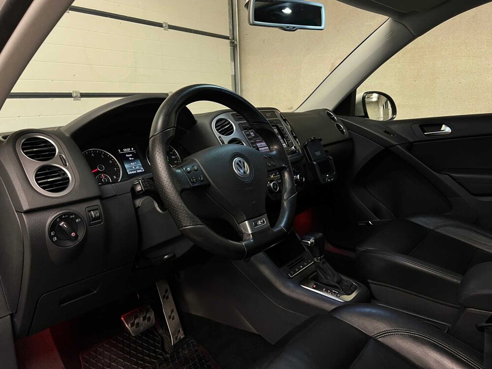 Volkswagen Tiguan R-Line 2.0 TSI Sport&Style 4Motion 200pk 2010, ZB-669-H