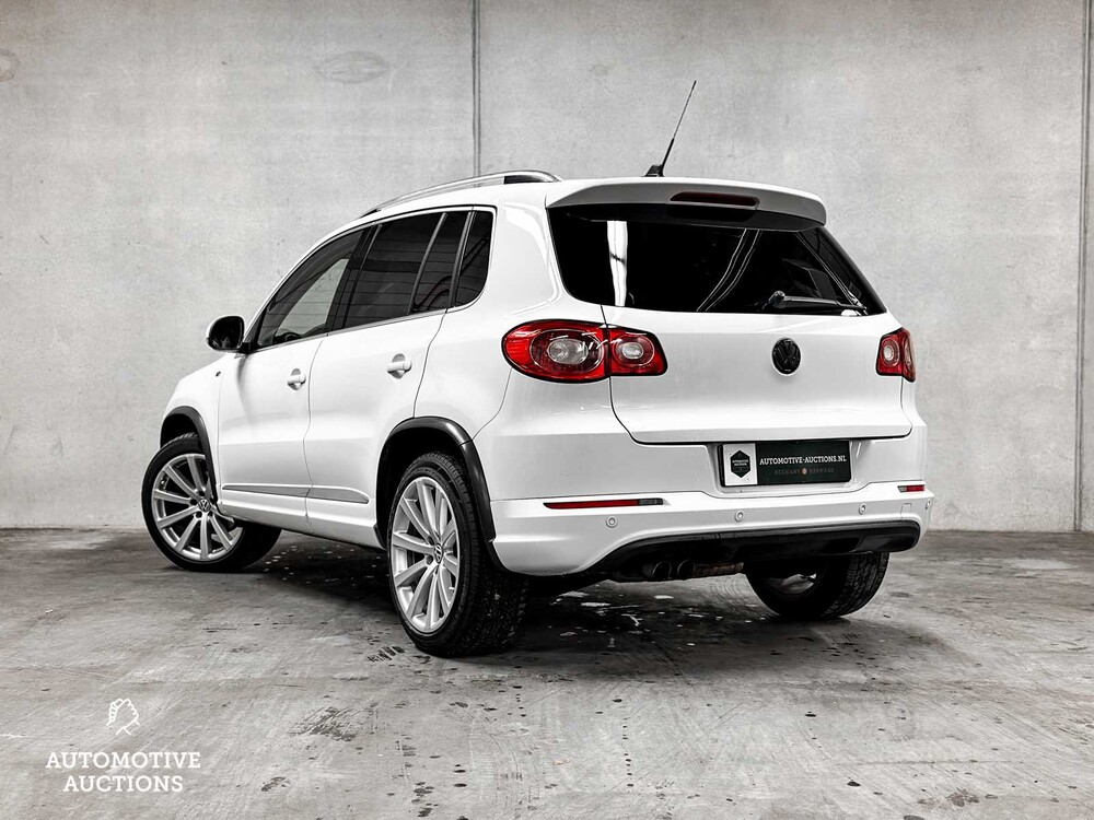 Volkswagen Tiguan R-Line 2.0 TSI Sport&Style 4Motion 200pk 2010, ZB-669-H