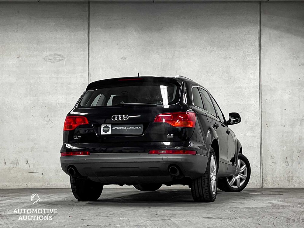 Audi Q7 Quattro 4.2 V8 FSI Pro Line+ -Youngtimer- 2006 -Orig. NL-, 16-SP-GF 