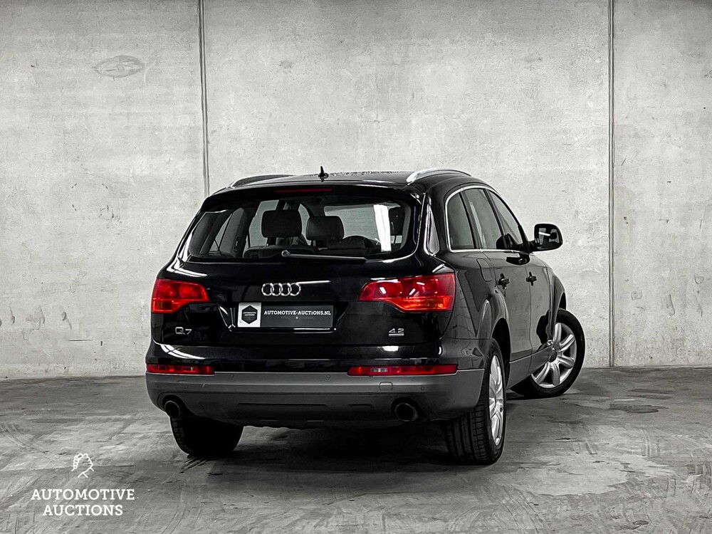 Audi Q7 Quattro 4.2 V8 FSI Pro Line+ -Youngtimer- 2006 -Orig. NL-, 16-SP-GF 