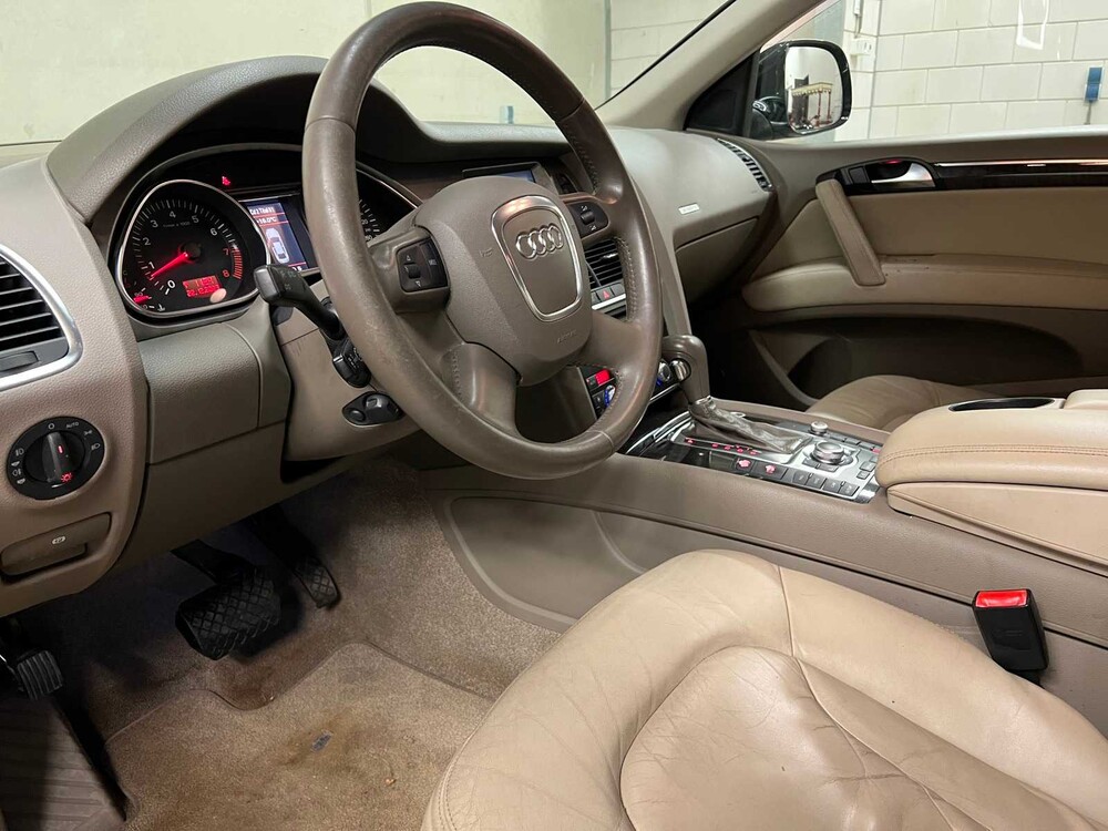 Audi Q7 Quattro 4.2 V8 FSI Pro Line+ -Youngtimer- 2006 -Orig. NL-, 16-SP-GF 