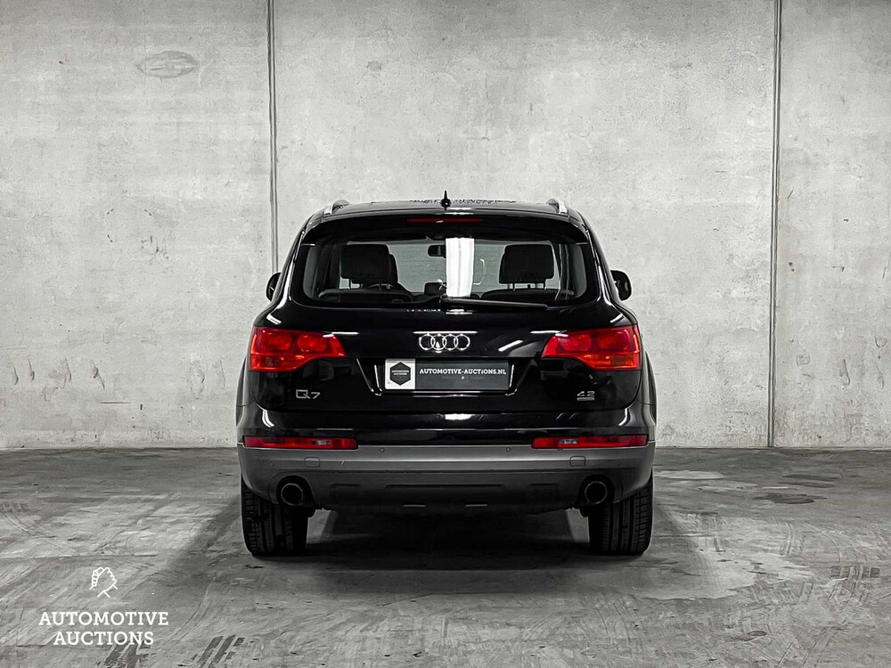 Audi Q7 Quattro 4.2 V8 FSI Pro Line+ -Youngtimer- 2006 -Orig. NL-, 16-SP-GF 