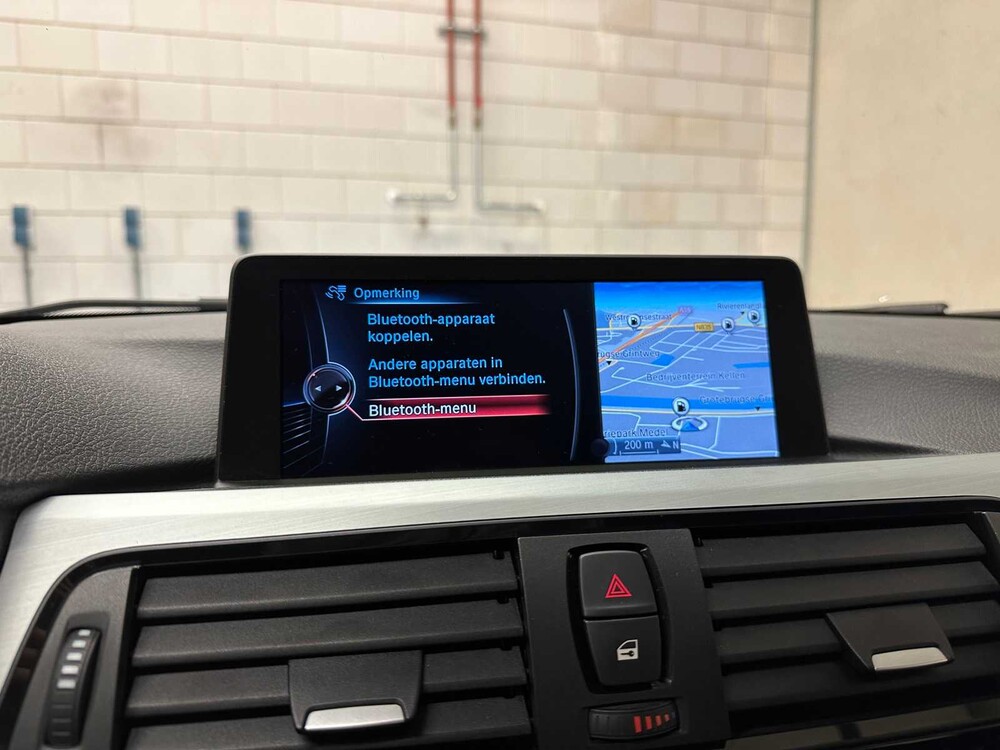 BMW 318d Touring Executive Sport 143hp 2015 3 Series, 7-ZJX-63