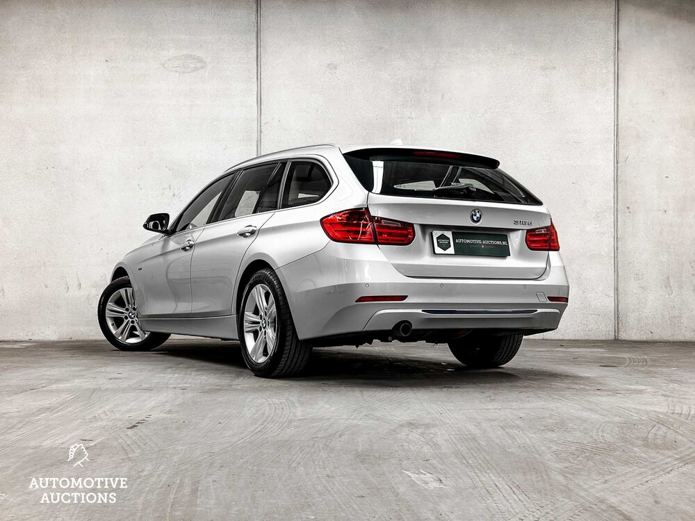 BMW 318d Touring Executive Sport 143hp 2015 3 Series, 7-ZJX-63