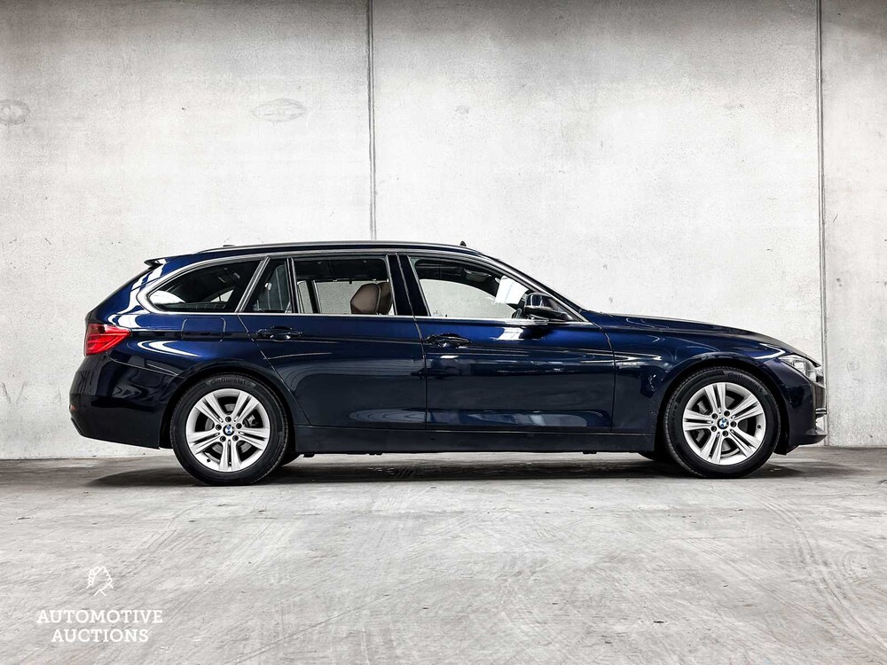 BMW 328i Touring High Executive F31 245PS 2013 3er, 1-STF-25