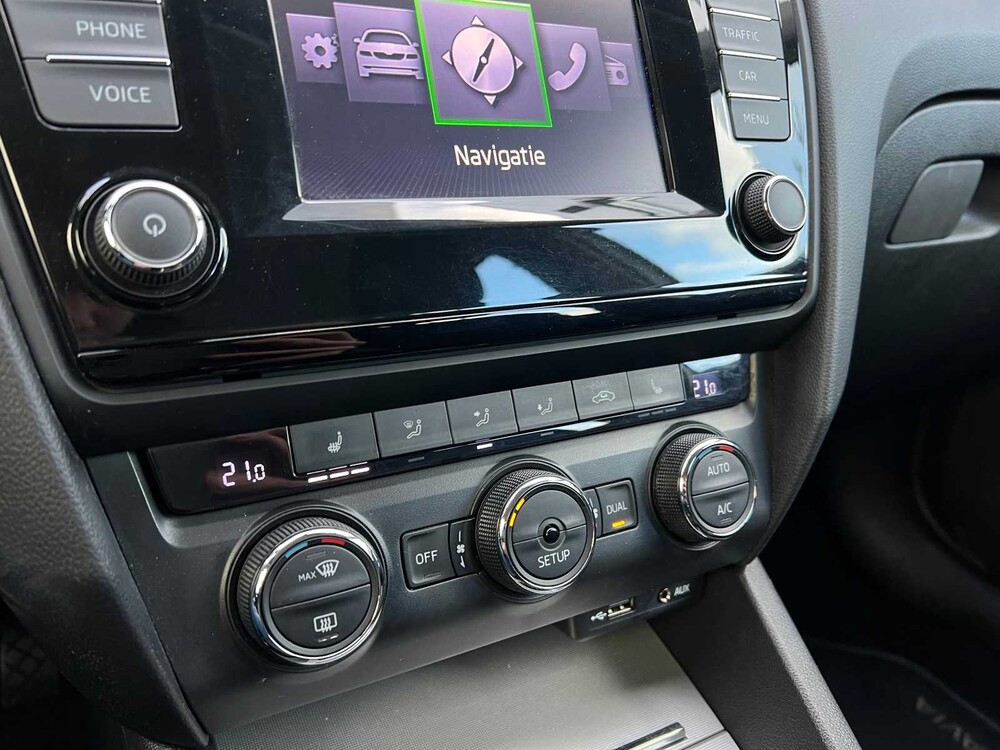 Skoda Octavia Combi 1.6 TDI Greentech Ambition Businessline 105PS 2015 -Orig. DE-, 6-ZHS-77