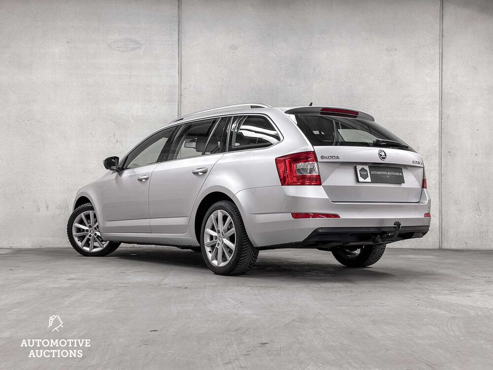 Skoda Octavia Combi 1.6 TDI Greentech Ambition Businessline 105PS 2015 -Orig. DE-, 6-ZHS-77