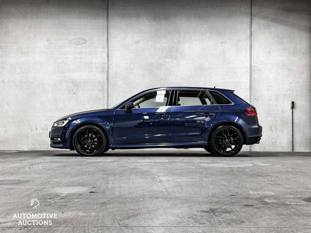 Audi A3 Sportback 1.6 TDI ultra Edition 110hp 2013 -Orig. EN-, 1-SRG-01