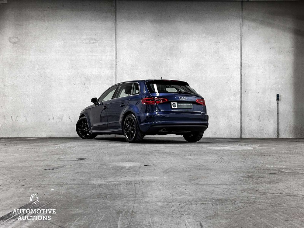 Audi A3 Sportback 1.6 TDI ultra Edition 110hp 2013 -Orig. EN-, 1-SRG-01