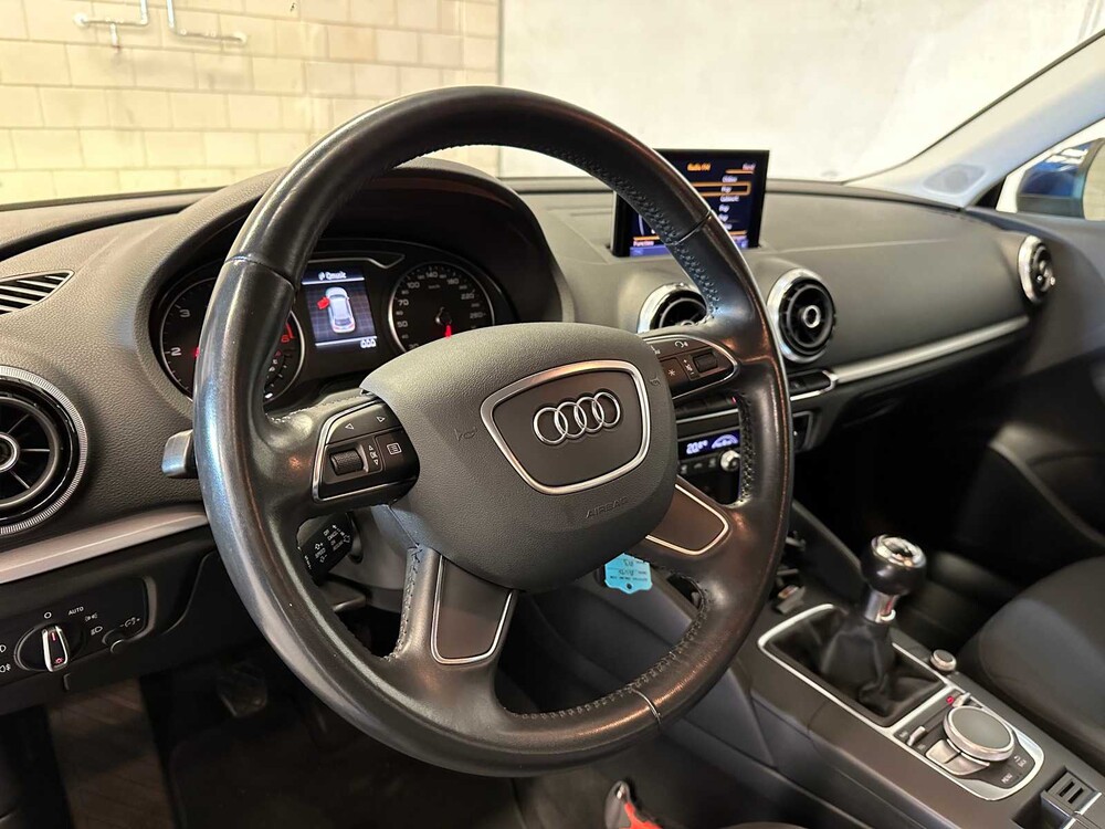 Audi A3 Sportback 1.6 TDI ultra Edition 110hp 2013 -Orig. EN-, 1-SRG-01