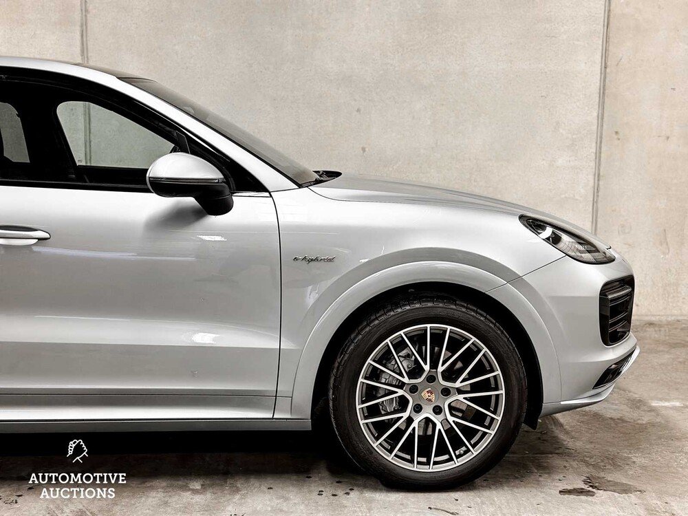 Porsche Cayenne Coupé 3.0 V6 E-Hybrid 470PS 2021 Sport-Chrono ORIG-NL, L-544-HL
