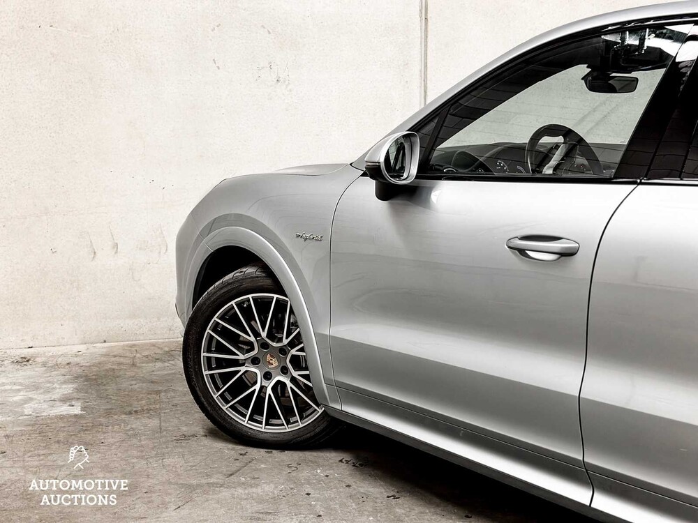 Porsche Cayenne Coupé 3.0 V6 E-Hybrid 470PS 2021 Sport-Chrono ORIG-NL, L-544-HL