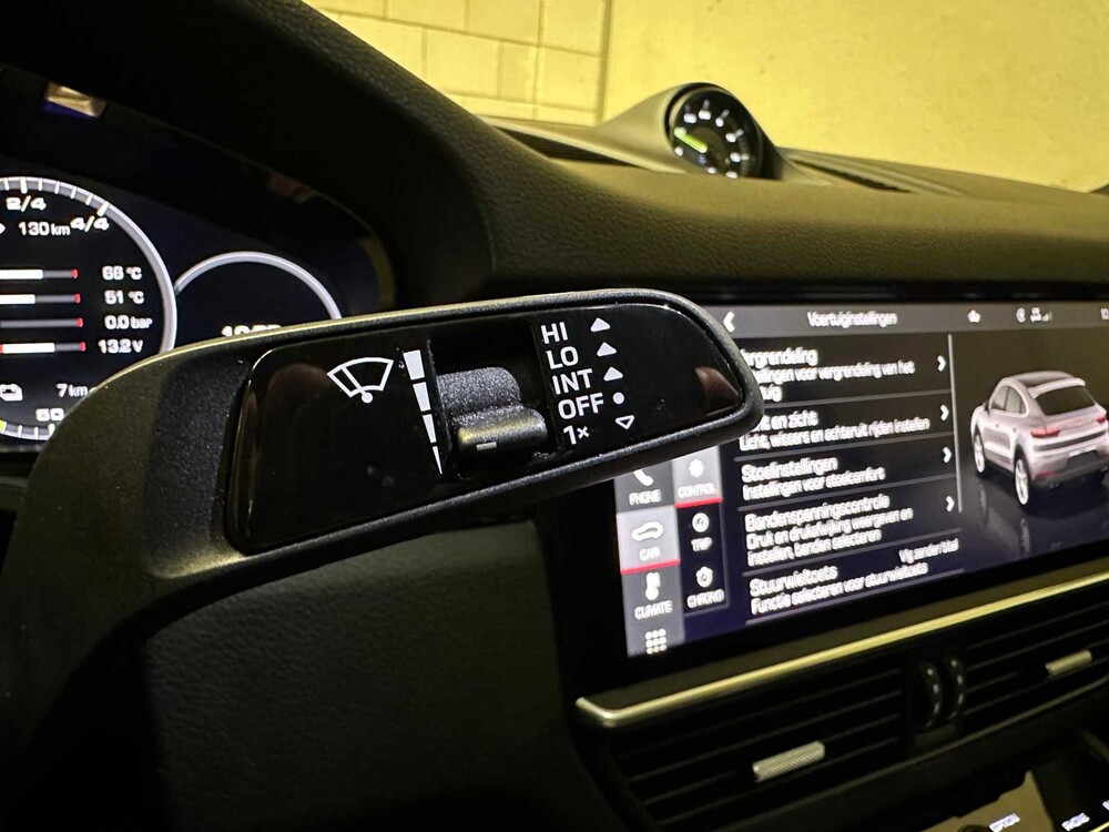 Porsche Cayenne Coupé 3.0 V6 E-Hybrid 470PS 2021 Sport-Chrono ORIG-NL, L-544-HL