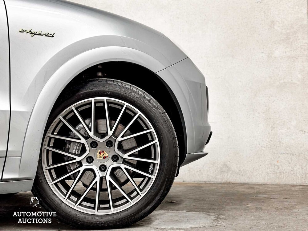 Porsche Cayenne Coupé 3.0 V6 E-Hybrid 470PS 2021 Sport-Chrono ORIG-NL, L-544-HL