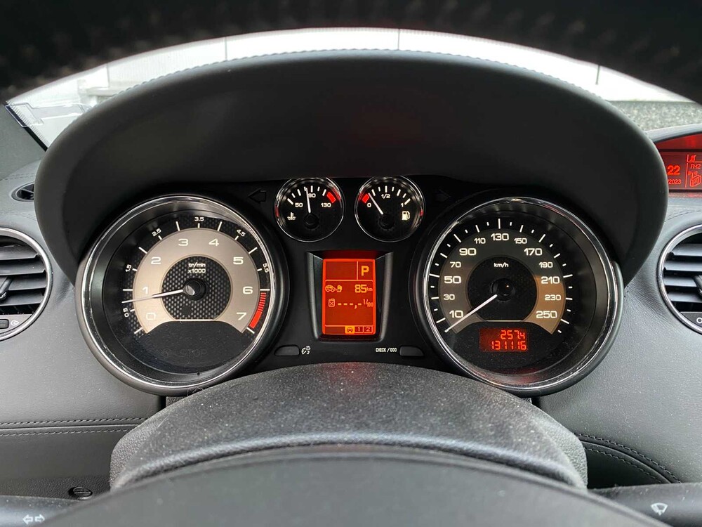 Peugeot RCZ 1.6 THP 156pk Coupe -Orig. NL- 2011, 66-SGD-9