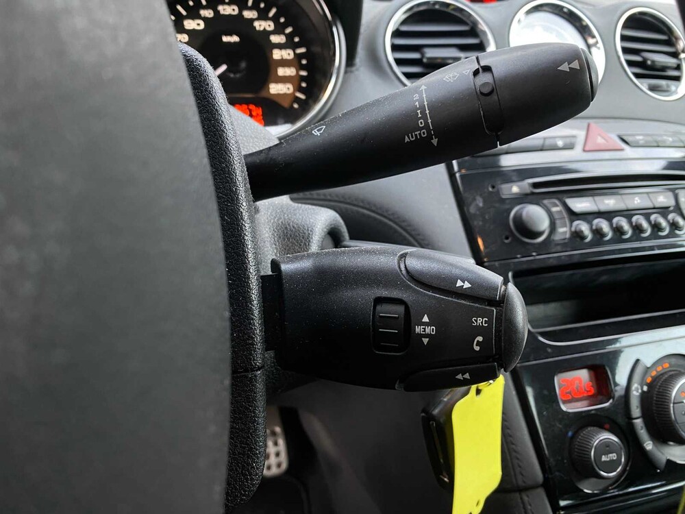 Peugeot RCZ 1.6 THP 156pk Coupe -Orig. NL- 2011, 66-SGD-9