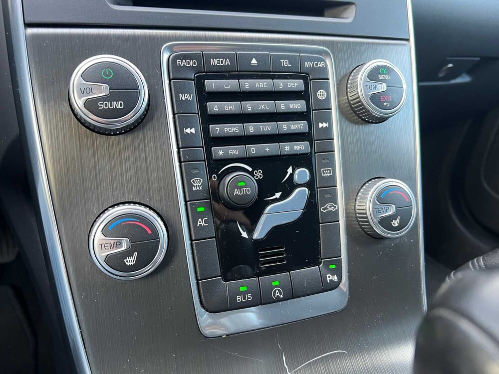 Volvo V60 2.0 D3 136hp 2015, ZN-778-S