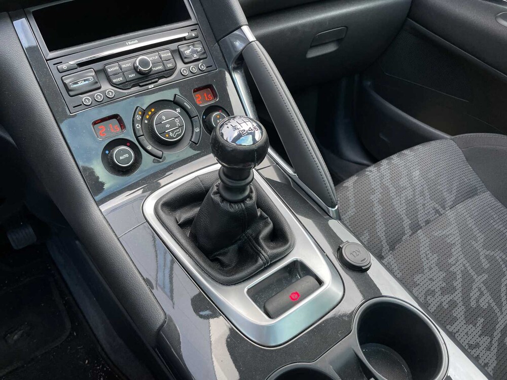 Peugeot 3008 GT 1.6 THP 156pk 2012 -Orig. NL-, 56-TKX-4